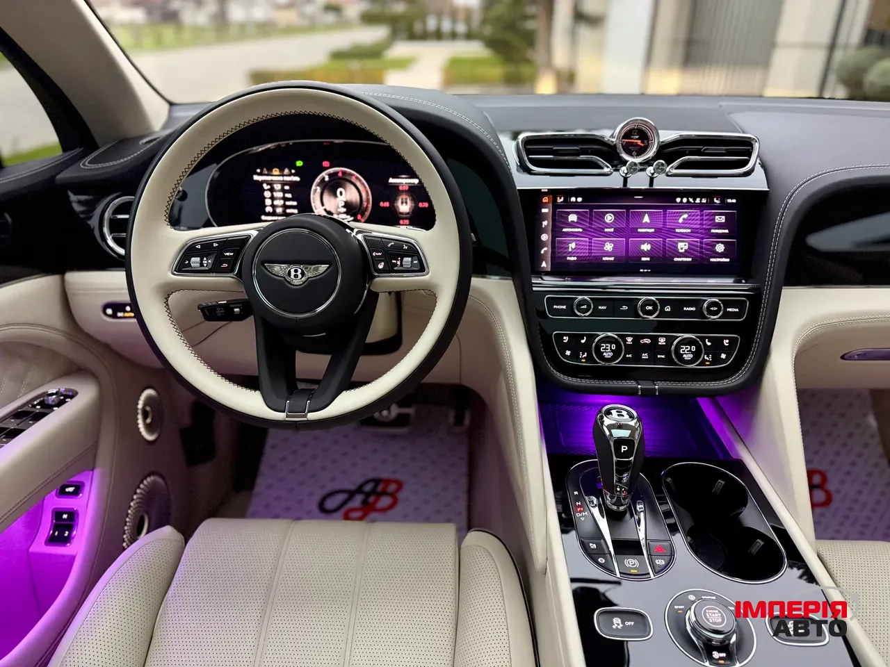 Bentley Bentayga - фото 40