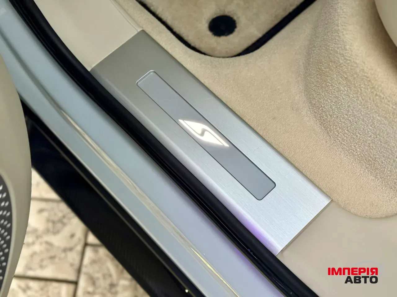 Bentley Bentayga - фото 49