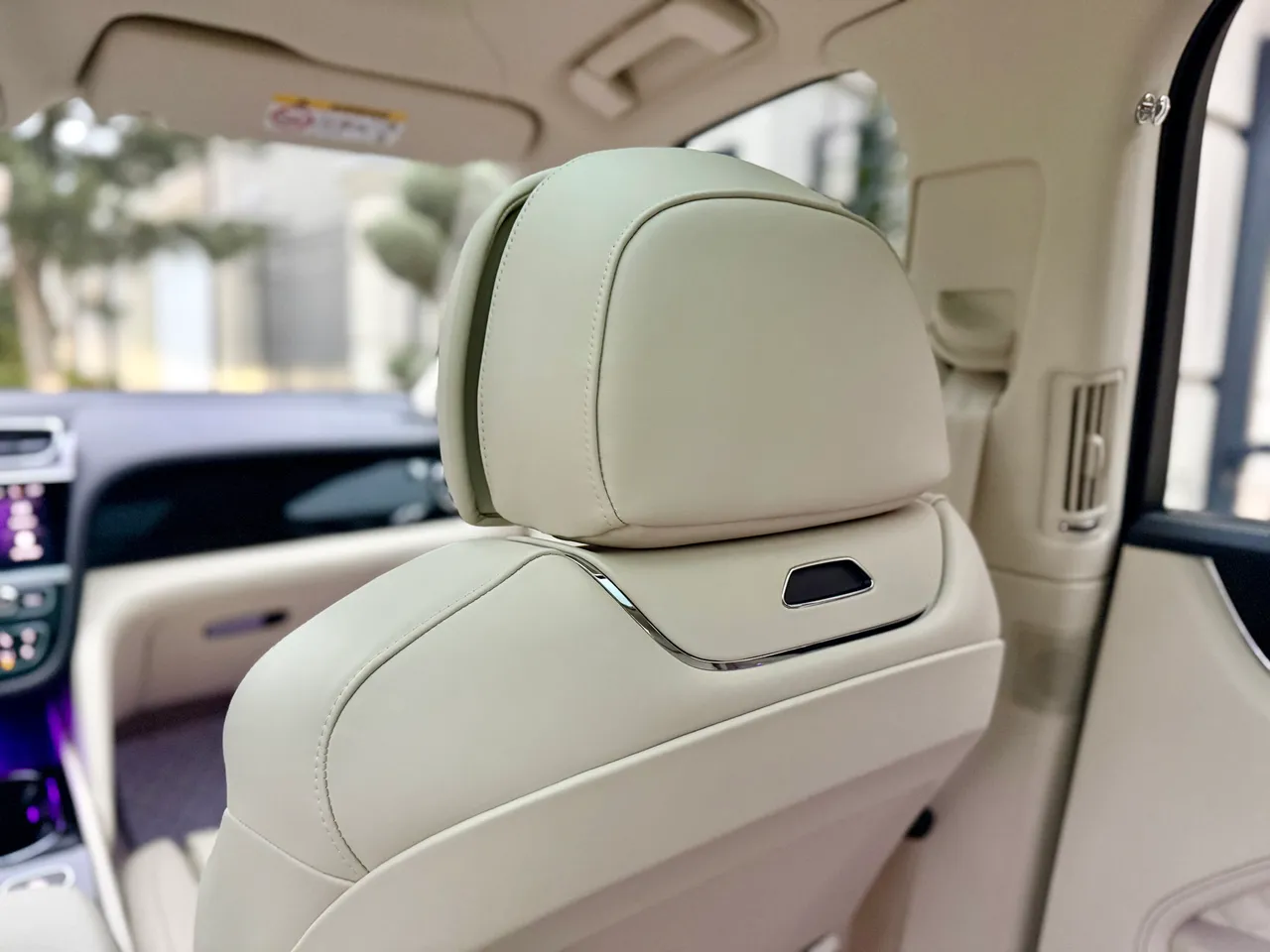 Bentley Bentayga - фото 32