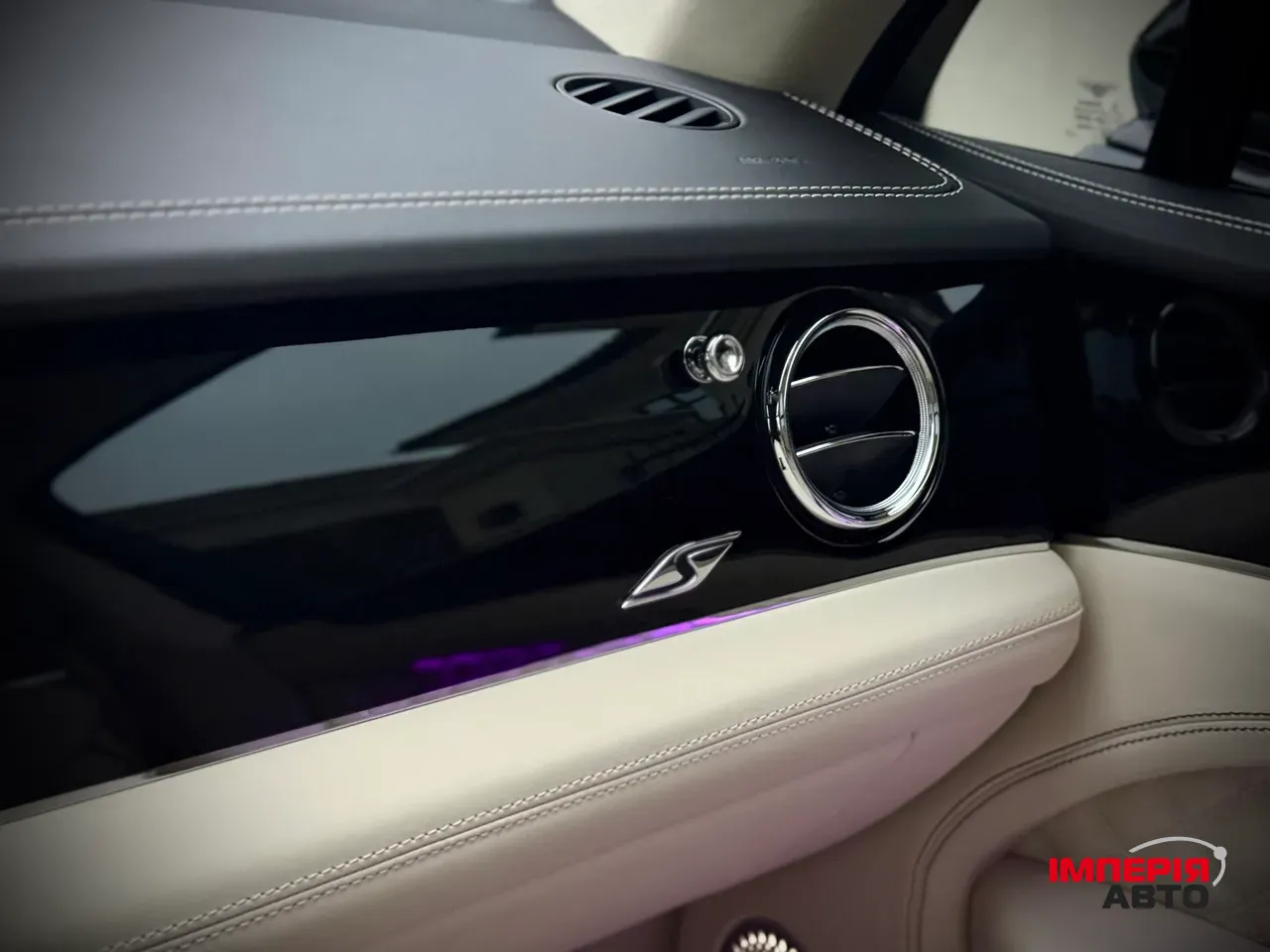 Bentley Bentayga - фото 51