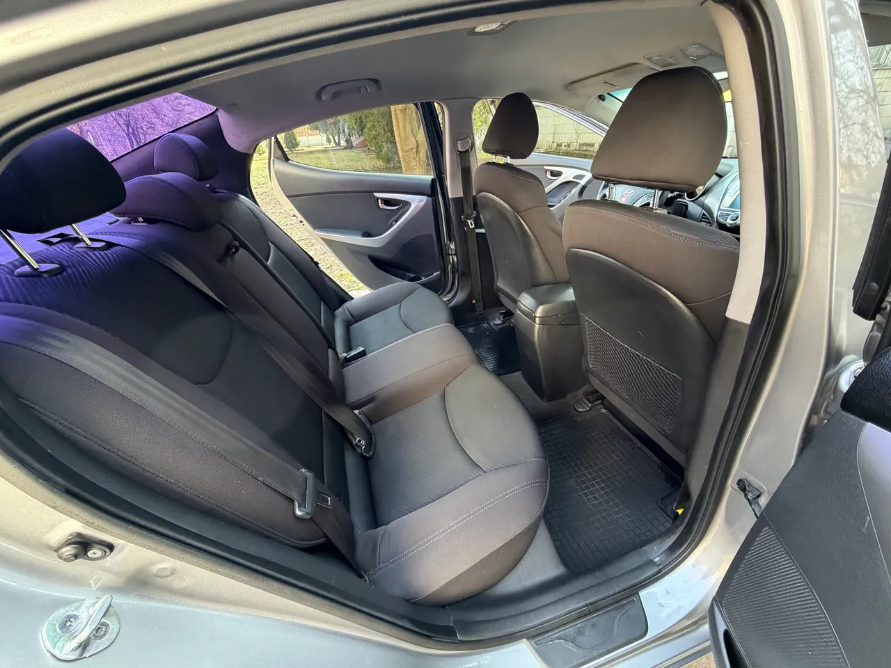 Hyundai Elantra - фото 11