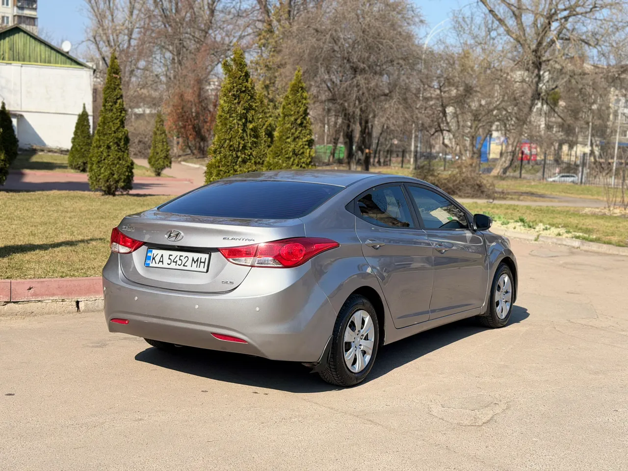 Hyundai Elantra - фото 6