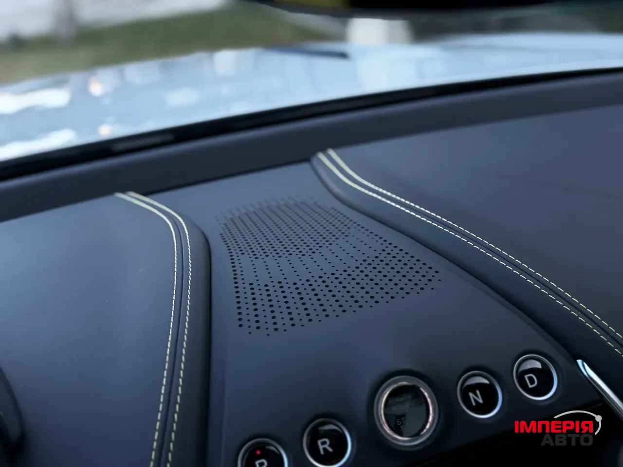 Aston Martin DBX - фото 50