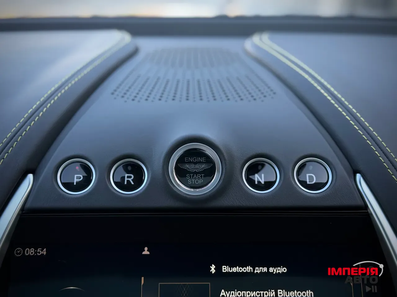 Aston Martin DBX - фото 51