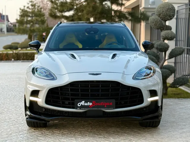 Aston Martin DBX - фото 3