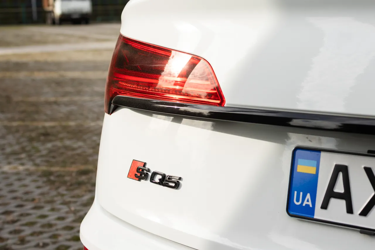 Audi SQ5 Sportback - фото 11