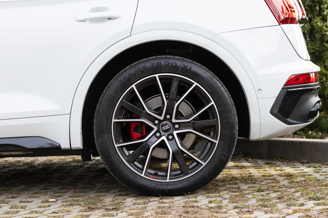 Audi SQ5 Sportback - фото 6