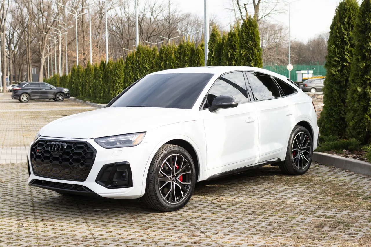 Audi SQ5 Sportback - фото 12