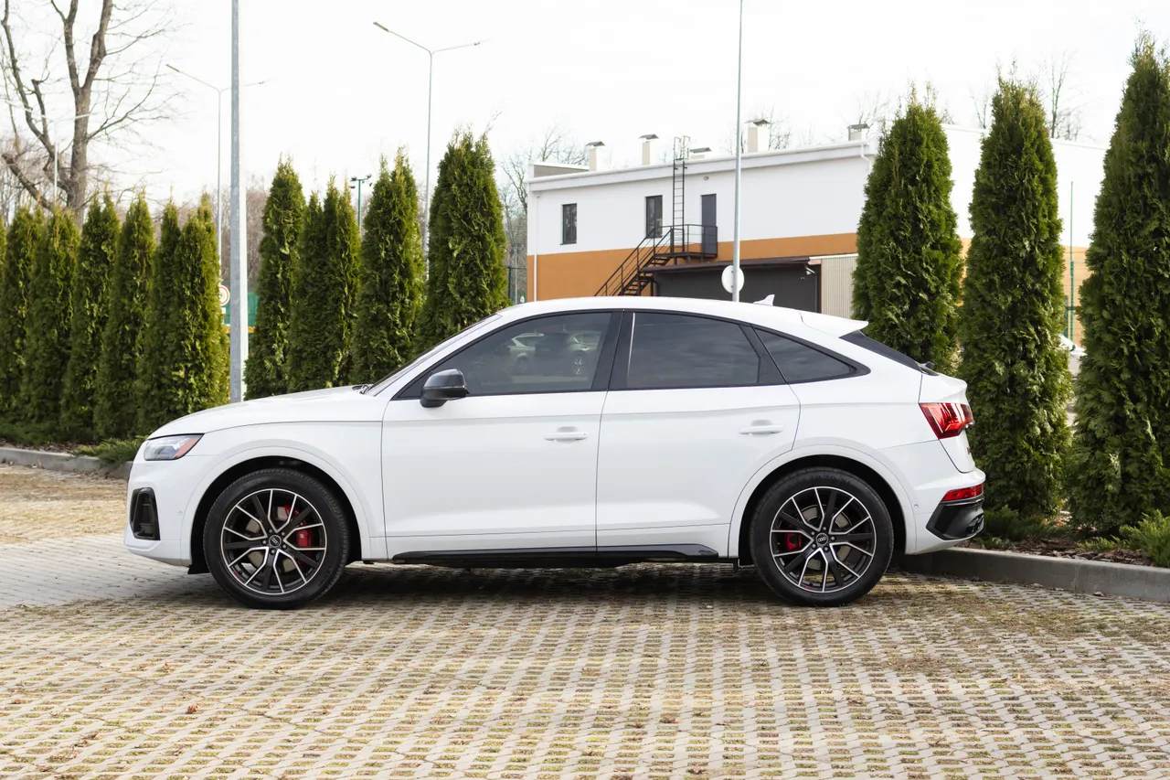 Audi SQ5 Sportback - фото 2