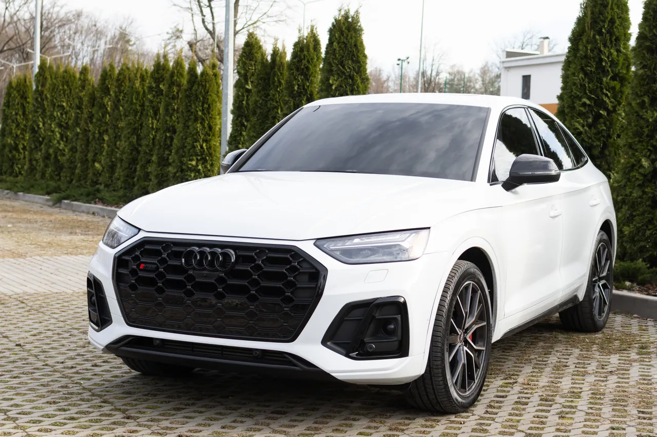Audi SQ5 Sportback - фото 3