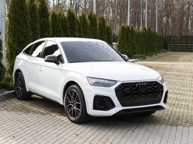 Audi SQ5 Sportback - фото 1