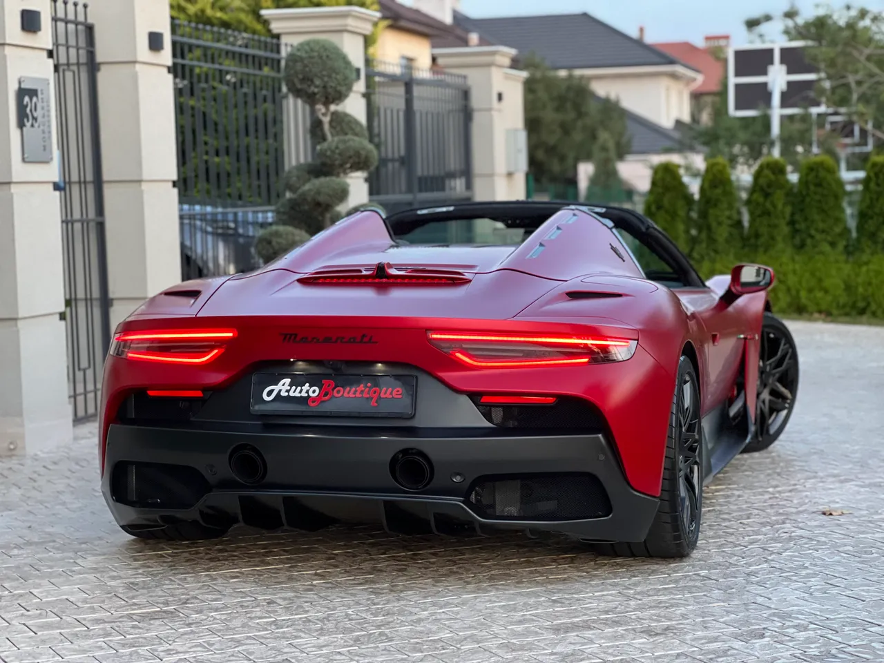 Maserati MC20 - фото 19