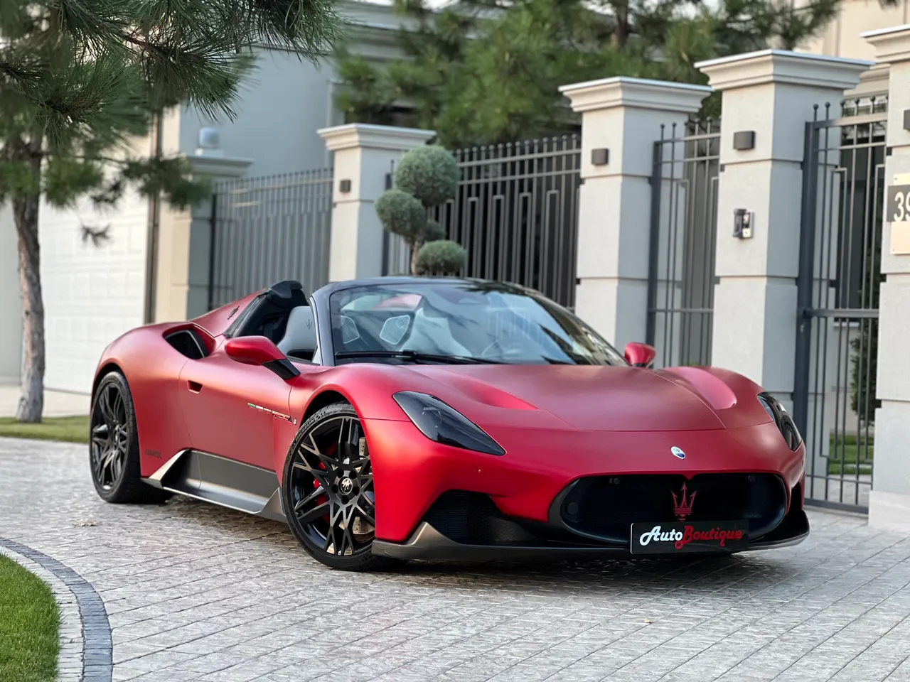 Maserati MC20 - фото 27