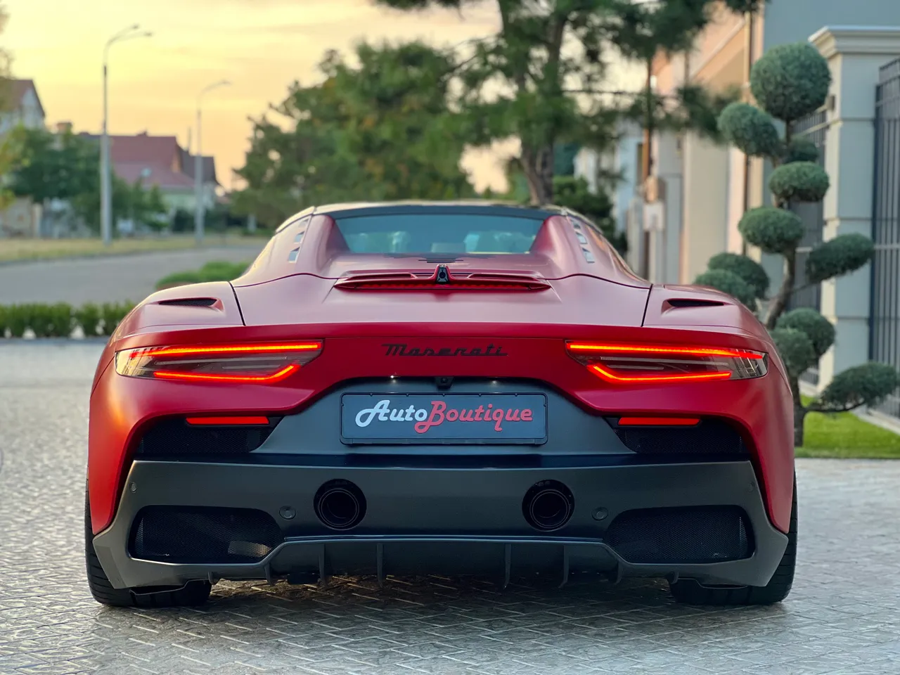 Maserati MC20 - фото 17