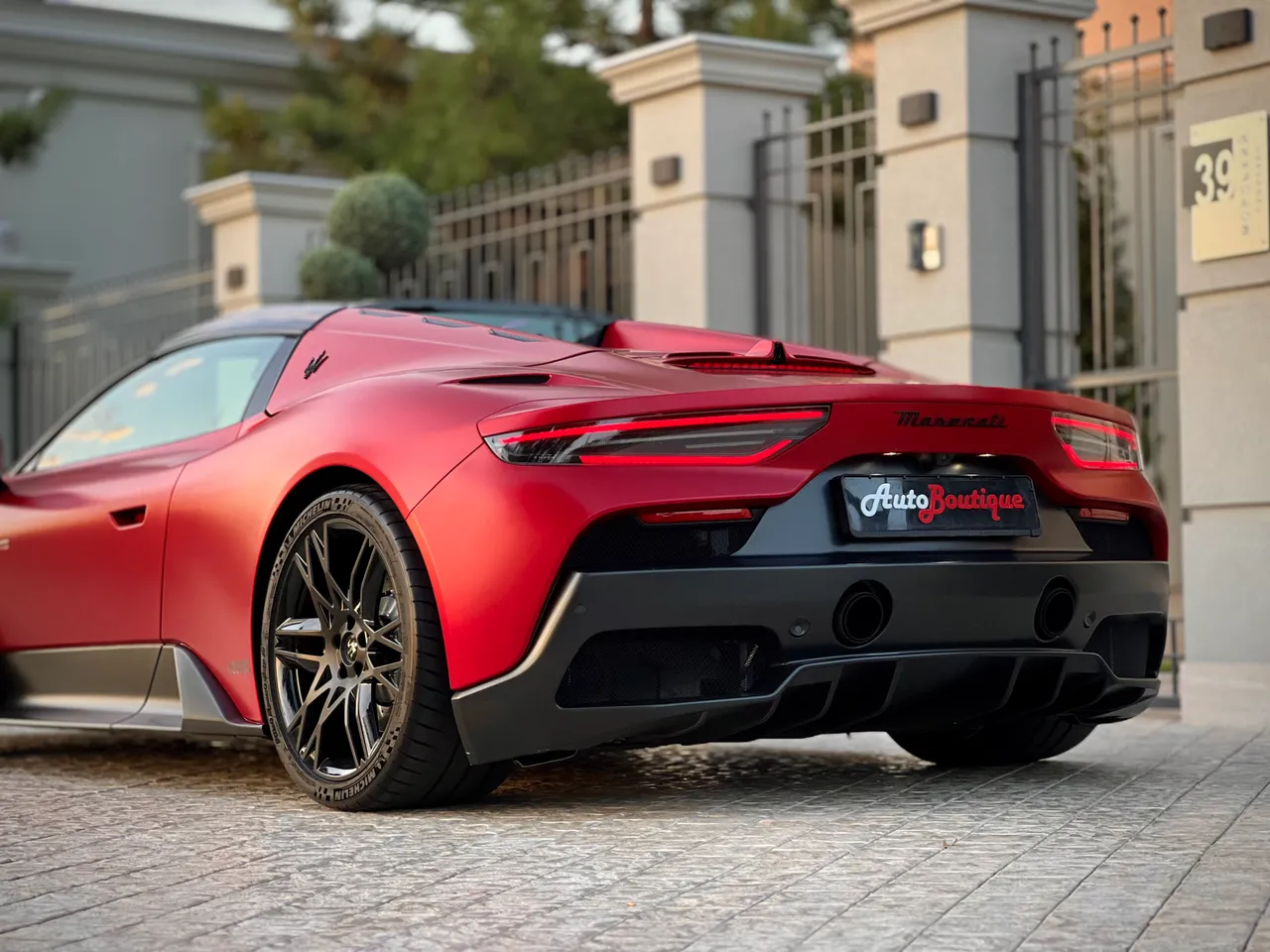 Maserati MC20 - фото 36