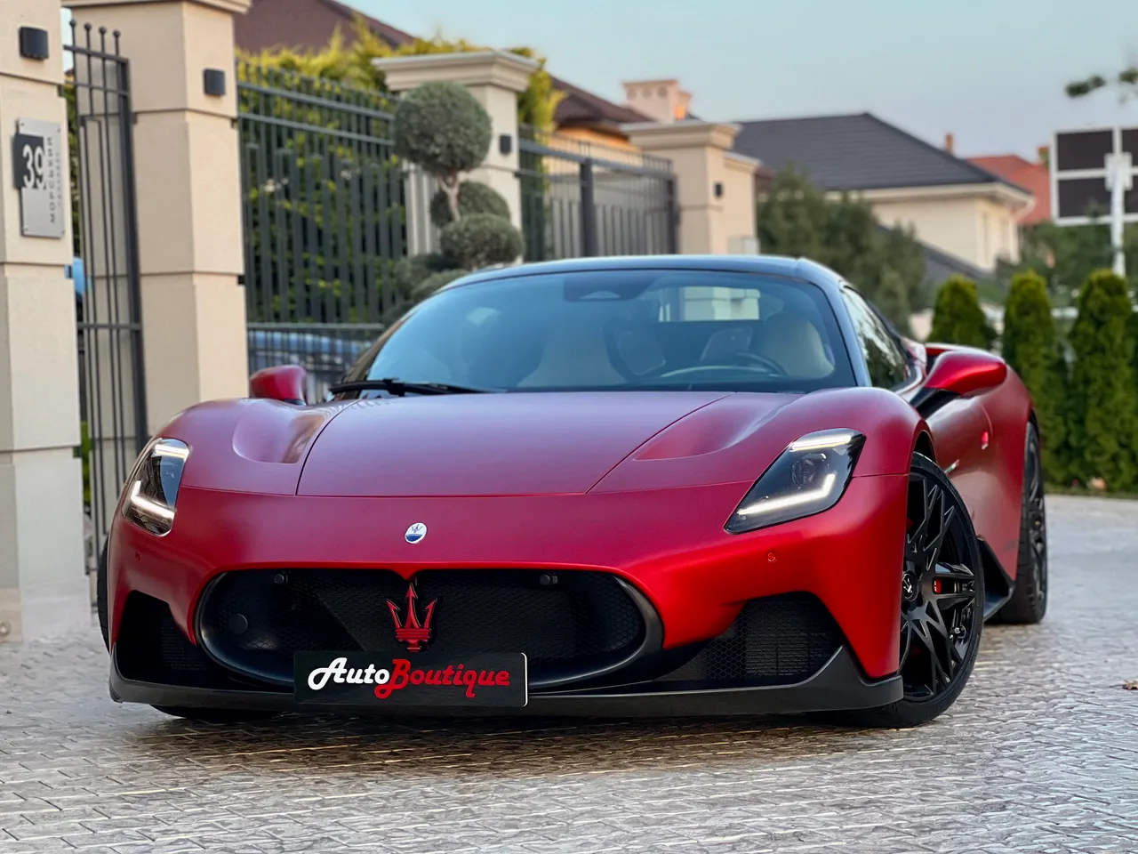 Maserati MC20 - фото 4