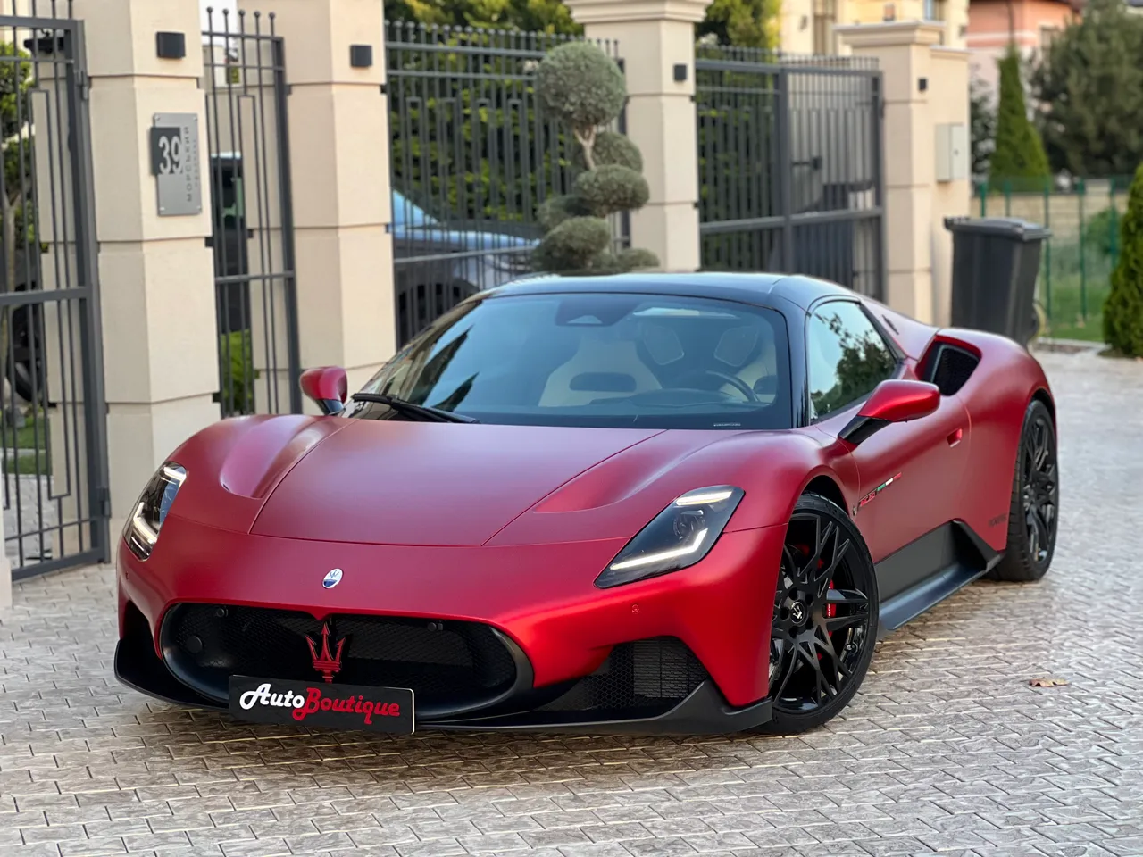 Maserati MC20 - фото 6