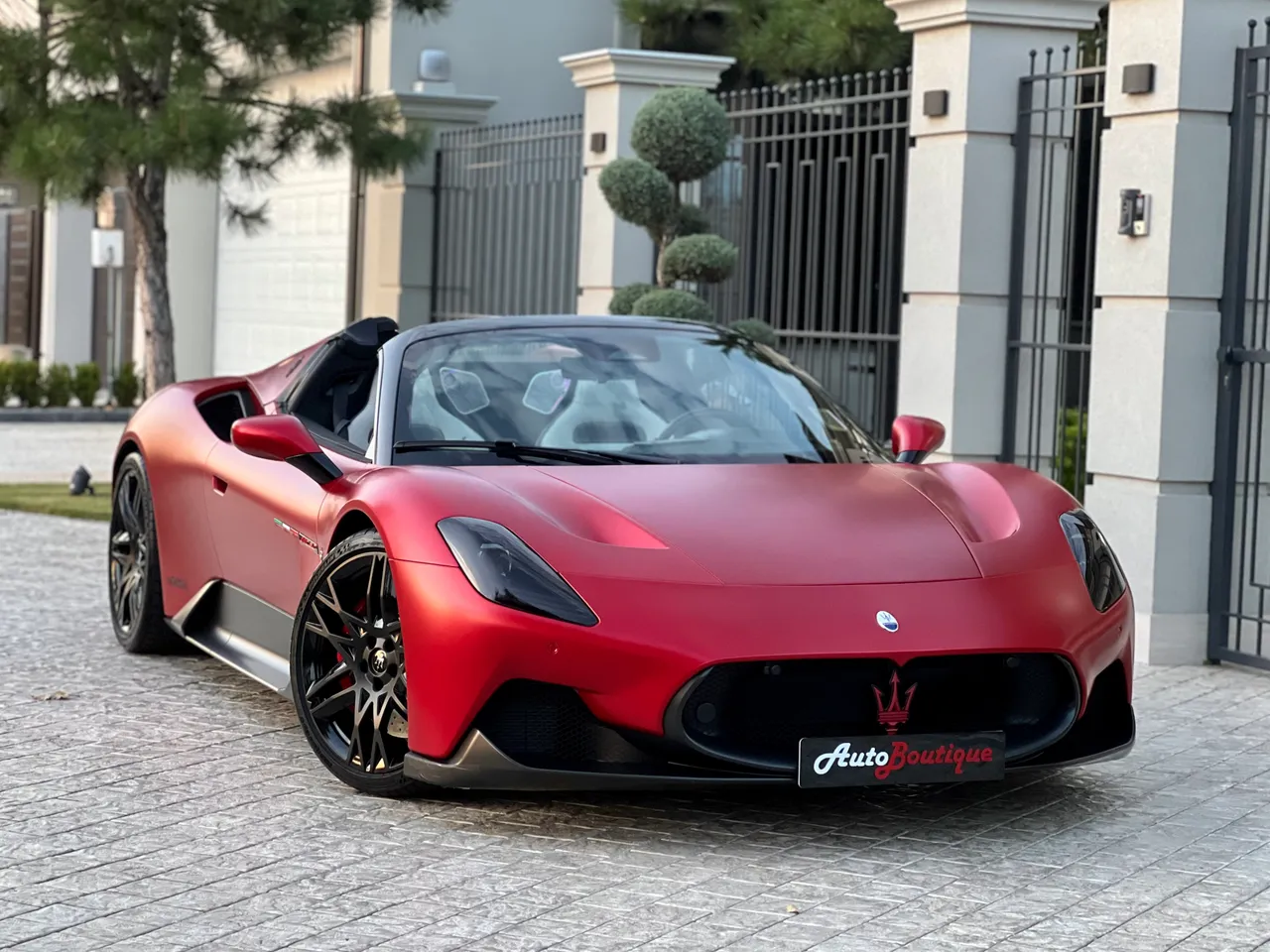 Maserati MC20 - фото 28