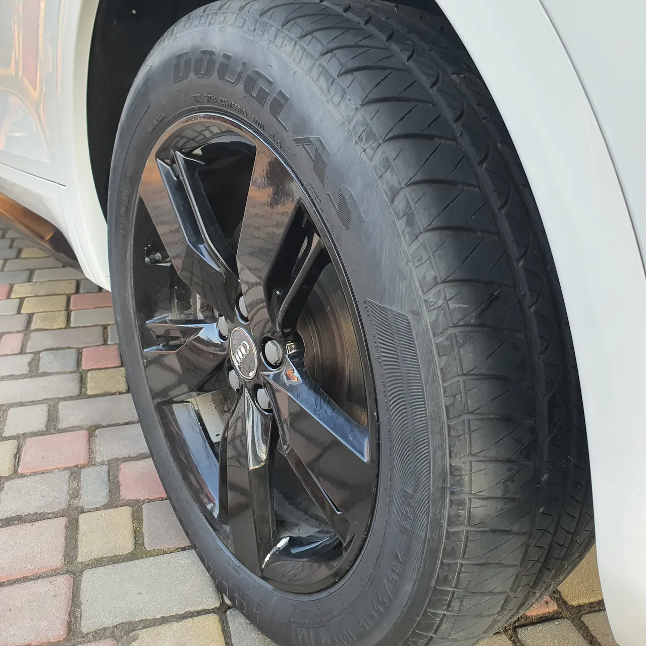 Audi Q5 - фото 18