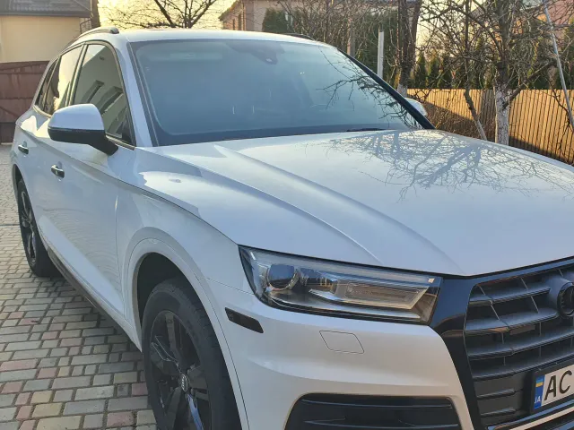 Audi Q5 - фото 1