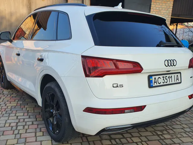 Audi Q5 - фото 2