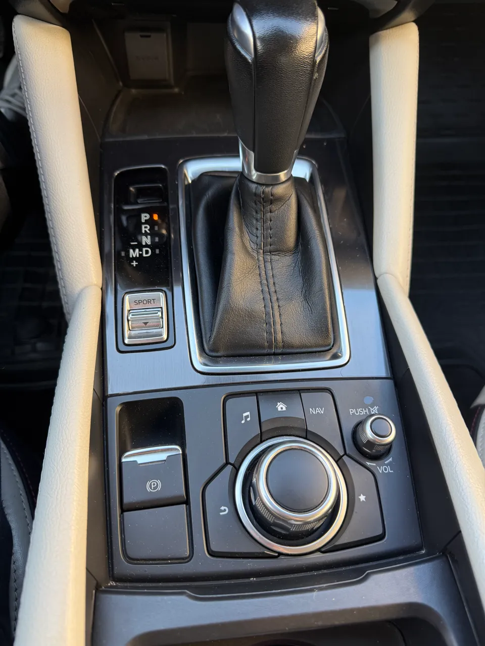 Mazda 6 - фото 22