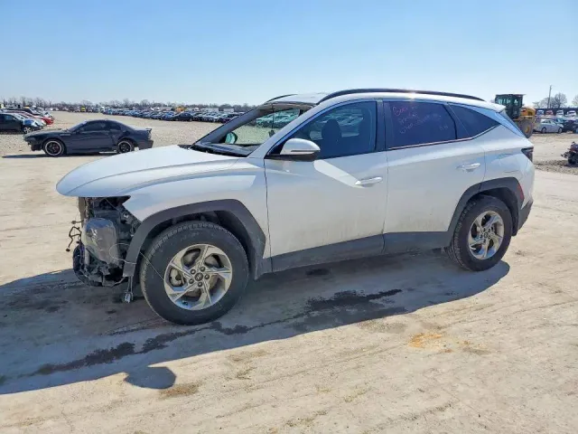 Hyundai Tucson - фото 1