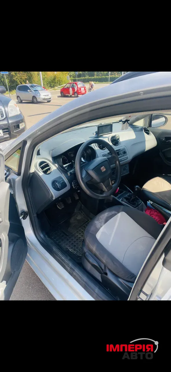 SEAT Ibiza - фото 4