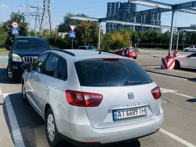 SEAT Ibiza - фото 3