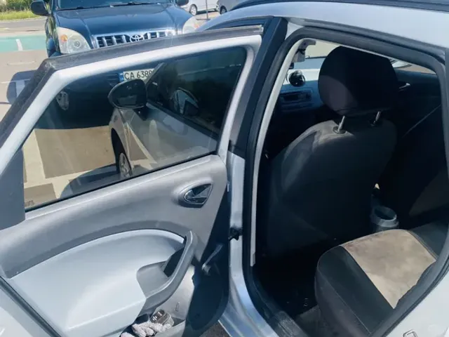 SEAT Ibiza - фото 5