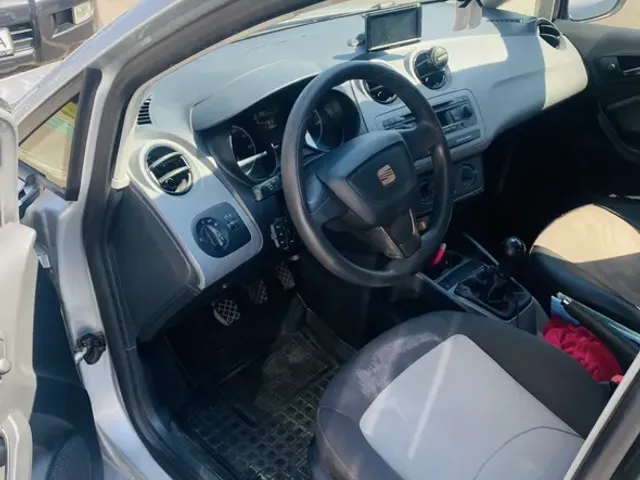 SEAT Ibiza - фото 4