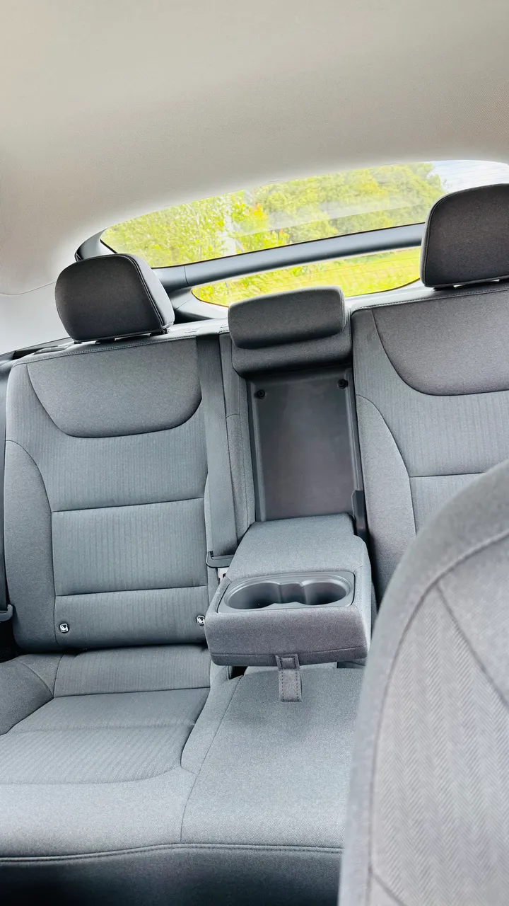 Hyundai IONIQ - фото 5