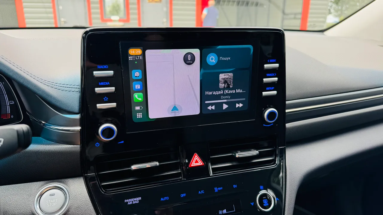 Hyundai IONIQ - фото 13