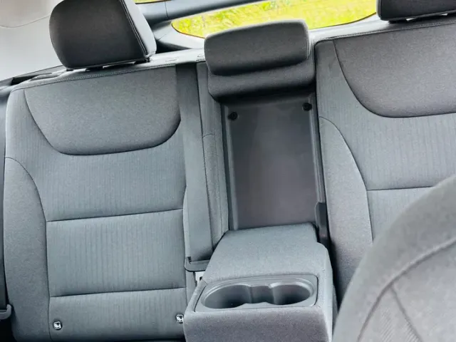 Hyundai IONIQ - фото 5