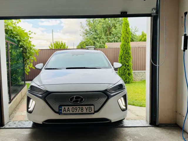 Hyundai IONIQ - фото 4