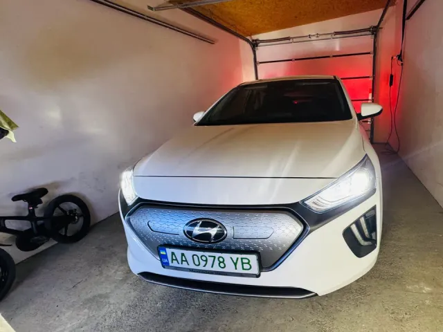Hyundai IONIQ - фото 2