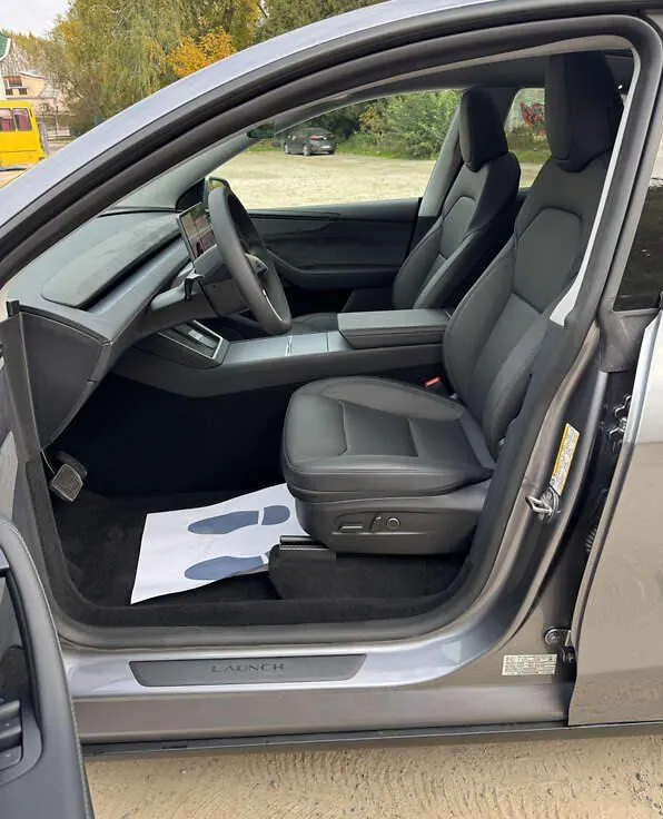 Tesla Model Y - фото 5