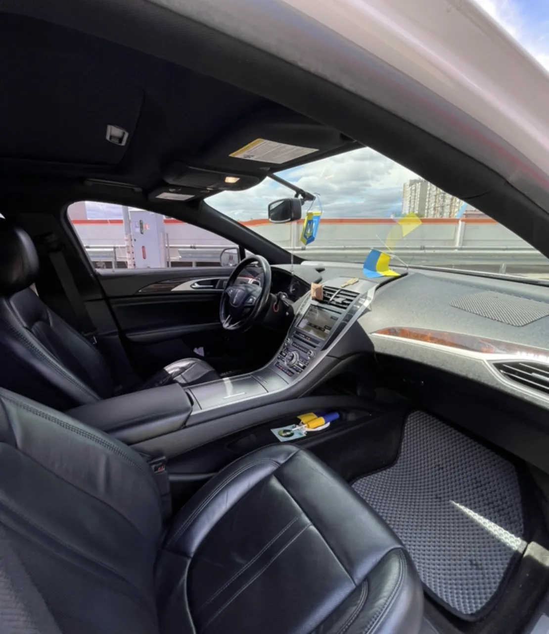 Lincoln MKZ - фото 6