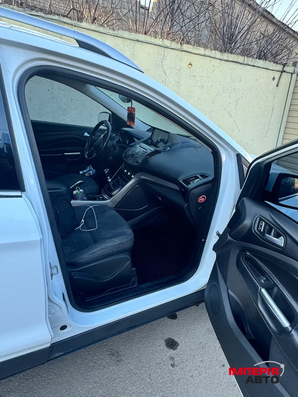 Ford Kuga - фото 7