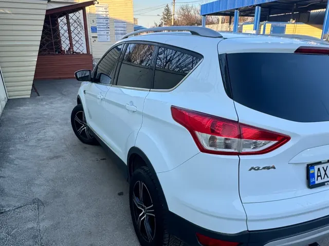 Ford Kuga - фото 4