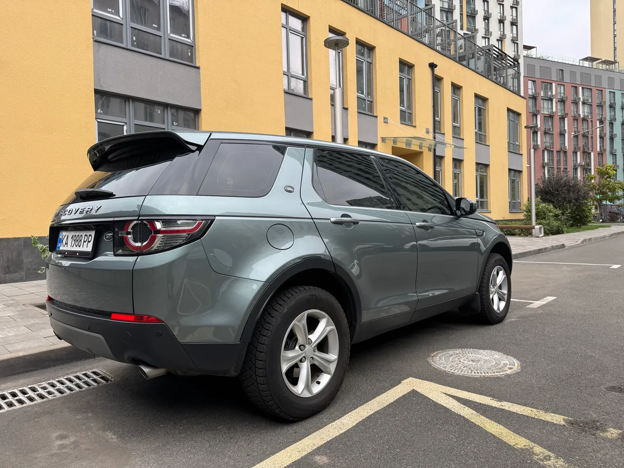 Land Rover Discovery Sport - фото 12