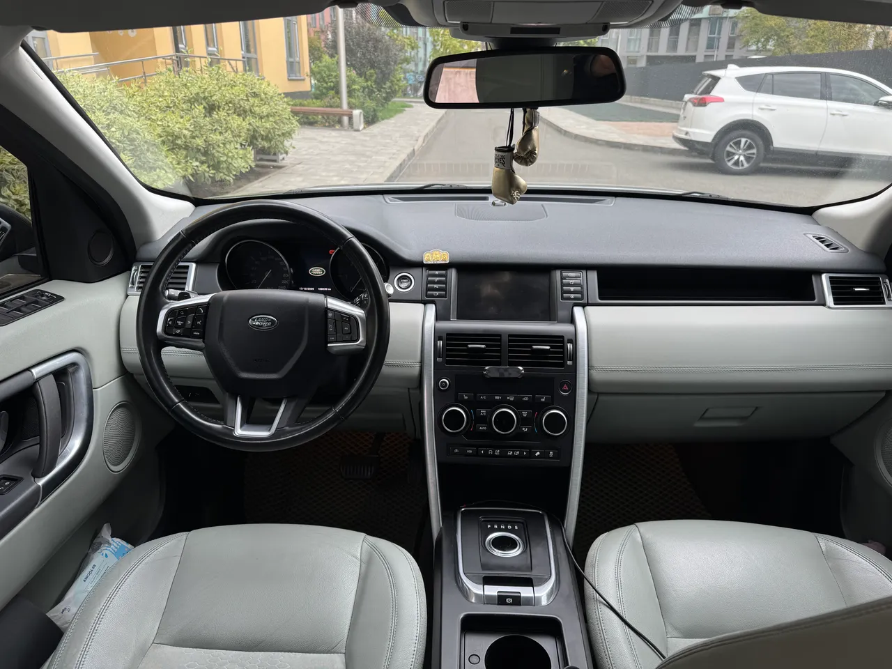 Land Rover Discovery Sport - фото 7