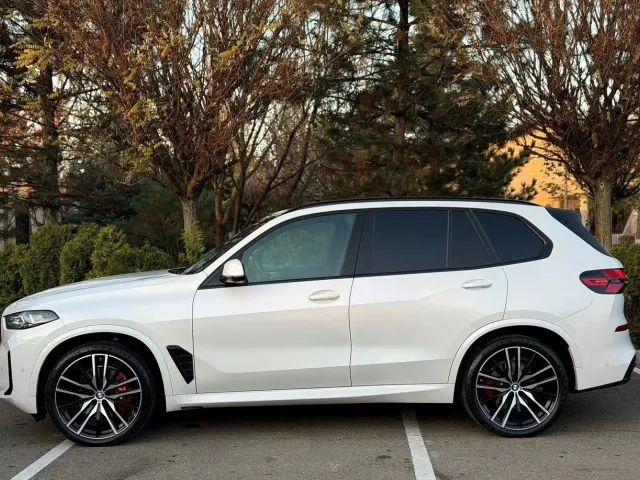 BMW X5 - фото 3