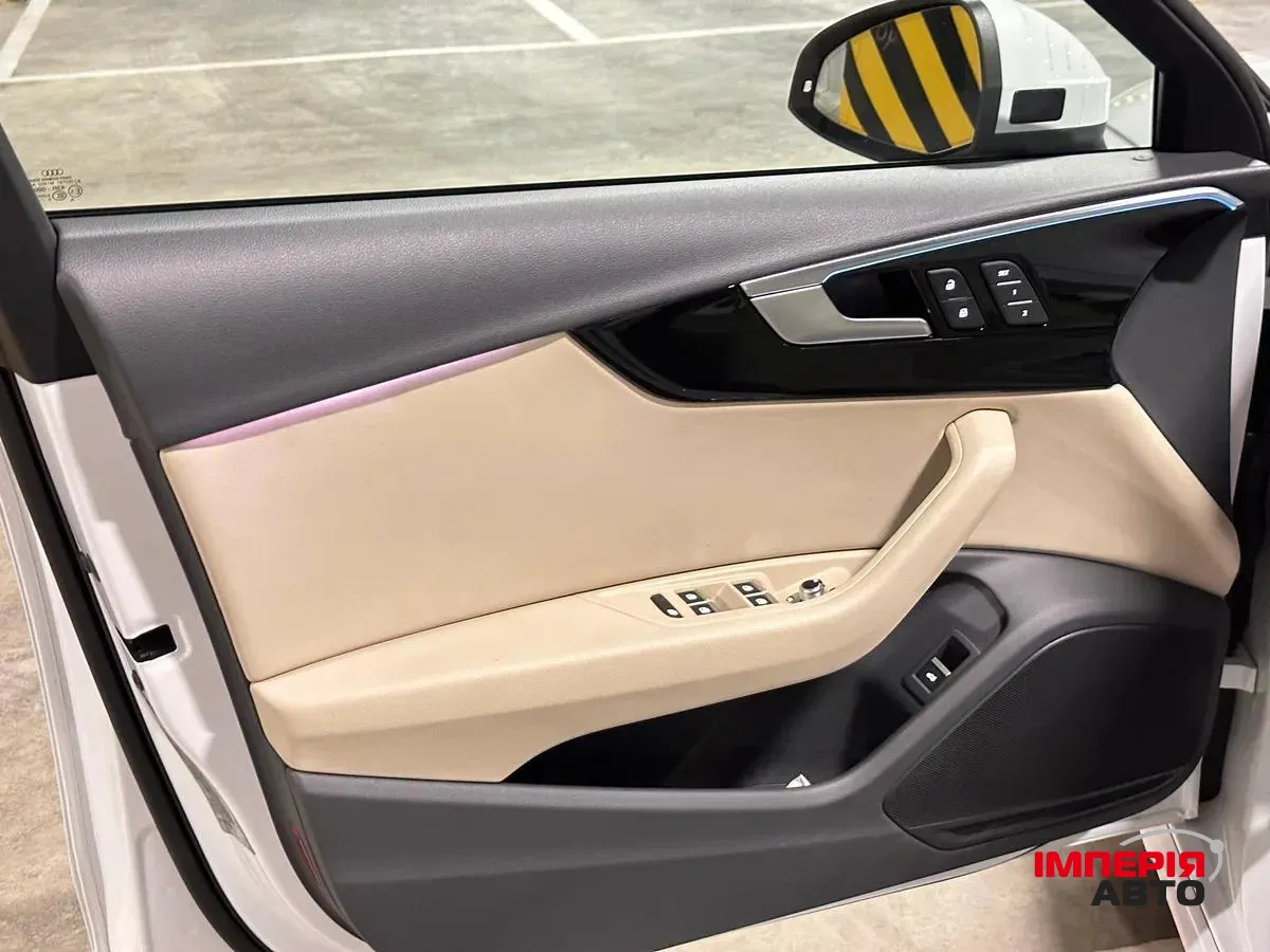 Audi A4 - фото 6