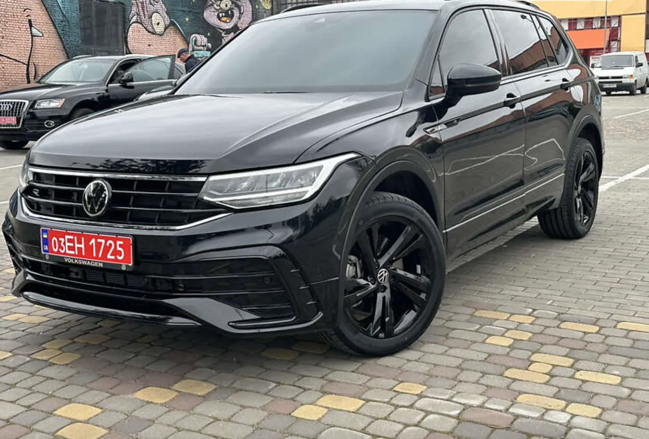Volkswagen Tiguan R - фото 11
