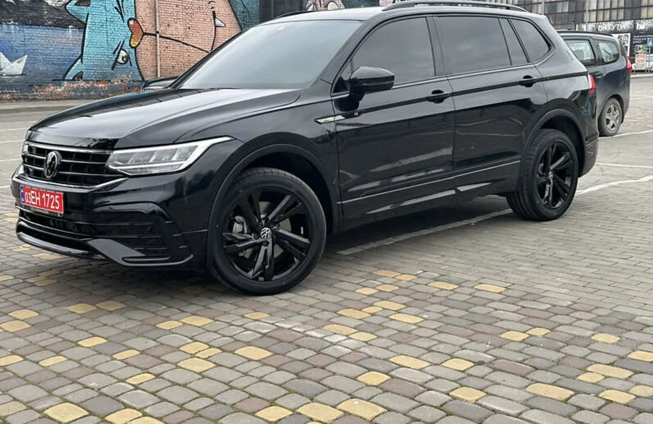 Volkswagen Tiguan R - фото 13