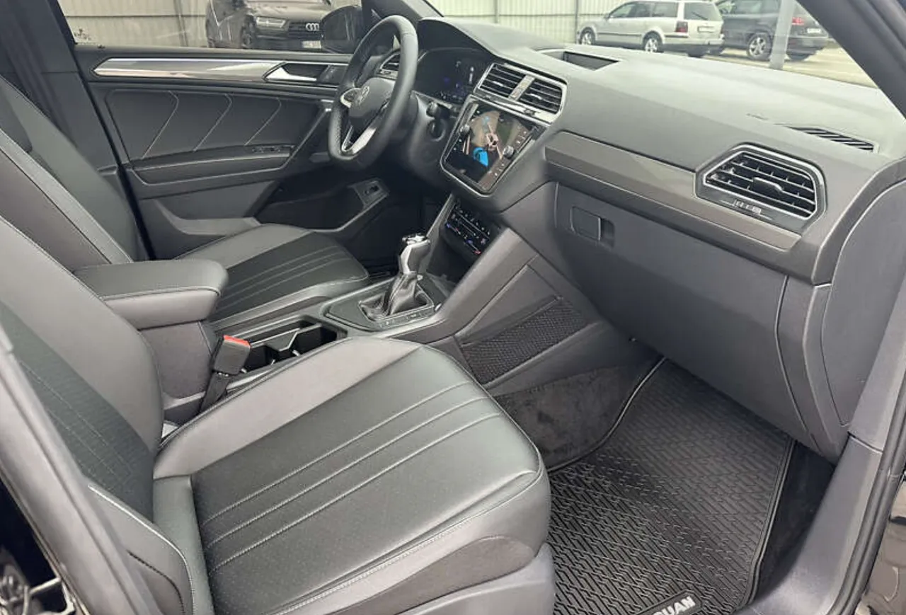 Volkswagen Tiguan R - фото 2