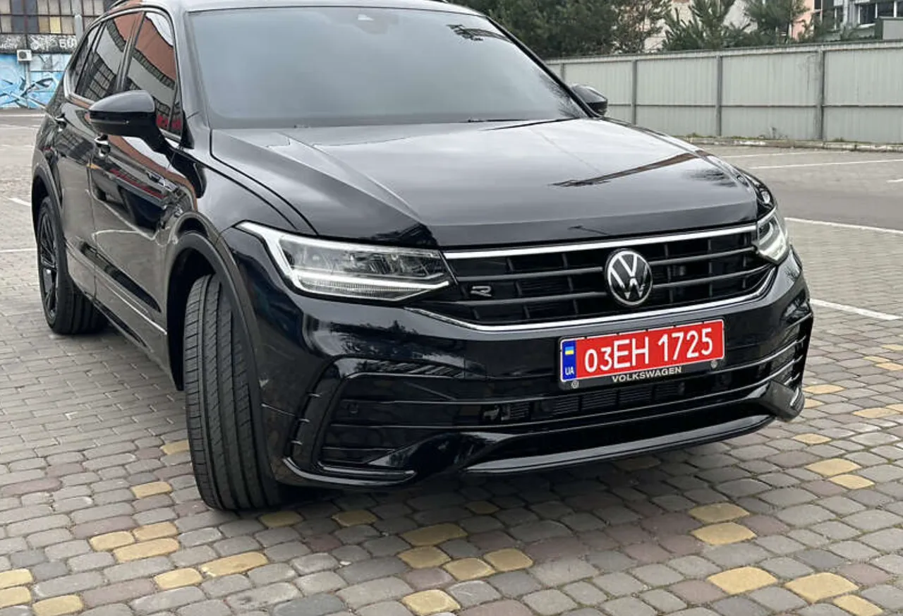 Volkswagen Tiguan R - фото 1
