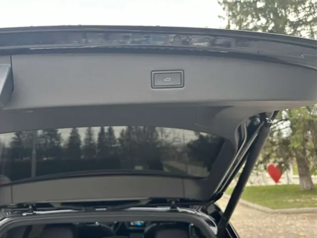 Volkswagen Tiguan R - фото 4