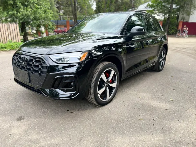 Audi Q5 - фото 1